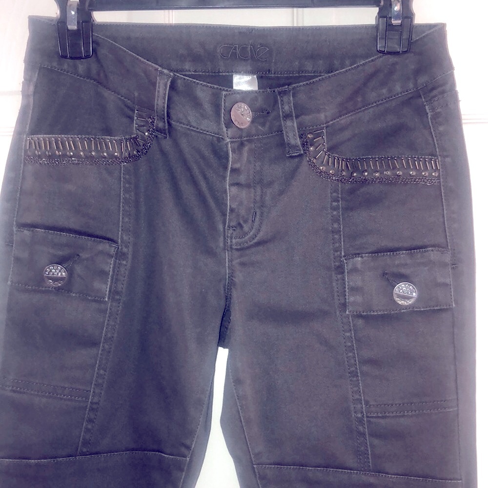 Cache Jeans - Picture 2 of 8